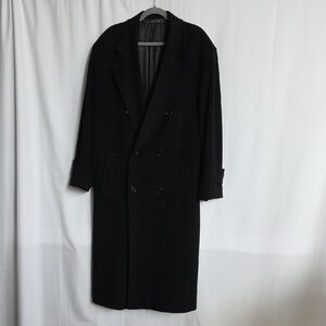 Movimento Mens Black Cashmere Coat.  Size 40 R